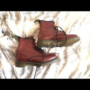 Dr. martens Maroon